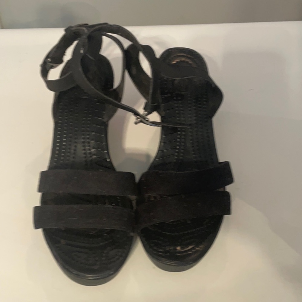 Crocs wedge scrappy sandal 8